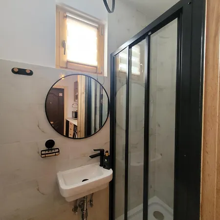 Kuznia Pod Lipa Alpehytte *